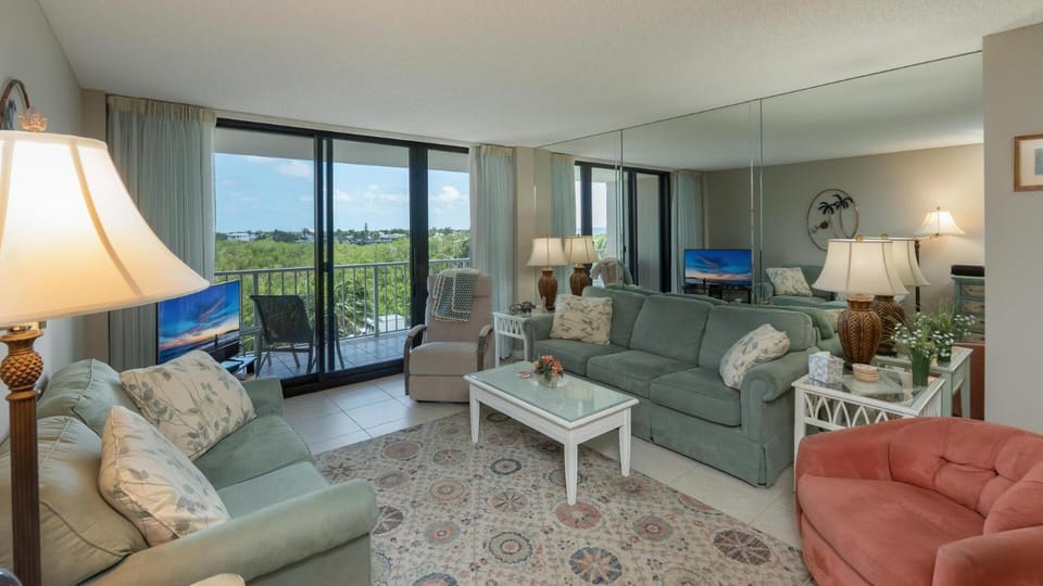 South Seas Tower - SST4-510 House in Marco Island