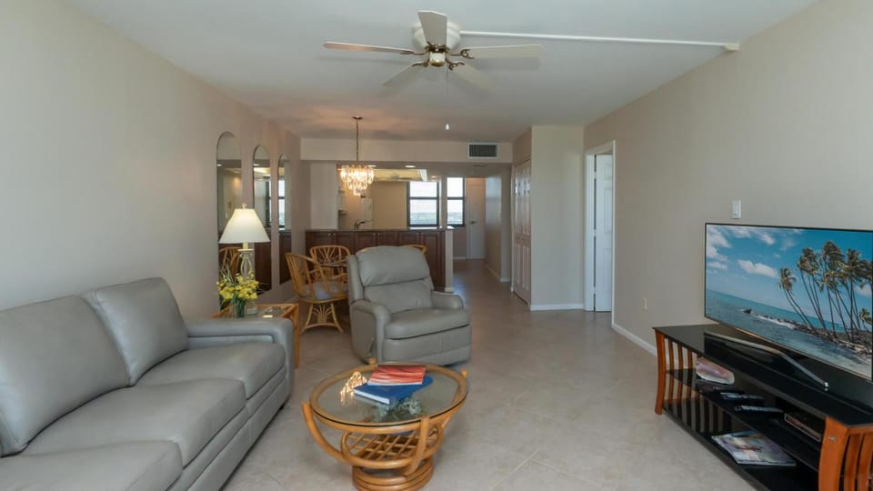 South Seas Tower - SST1-702 House in Marco Island