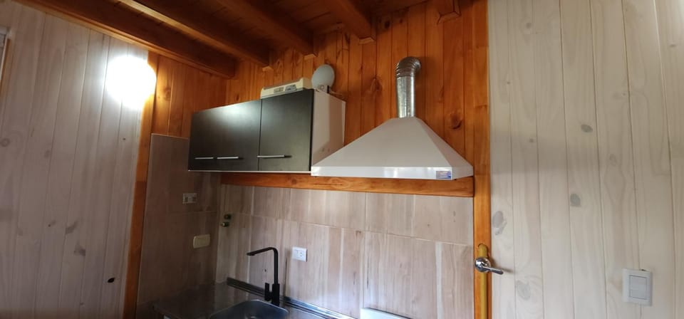 Casa entera con balcón y patio propio "altos del Rio Azul" House in Los Lagos, Chile