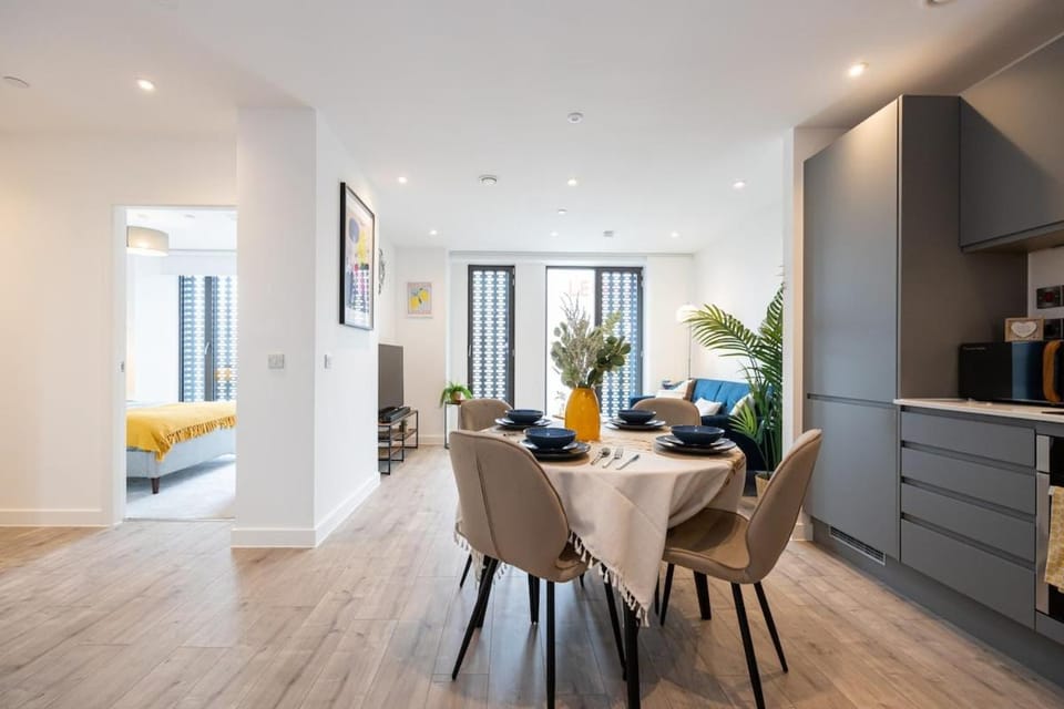 Villa Amalfi 2BR Urban Retreat Apartment in Manchester