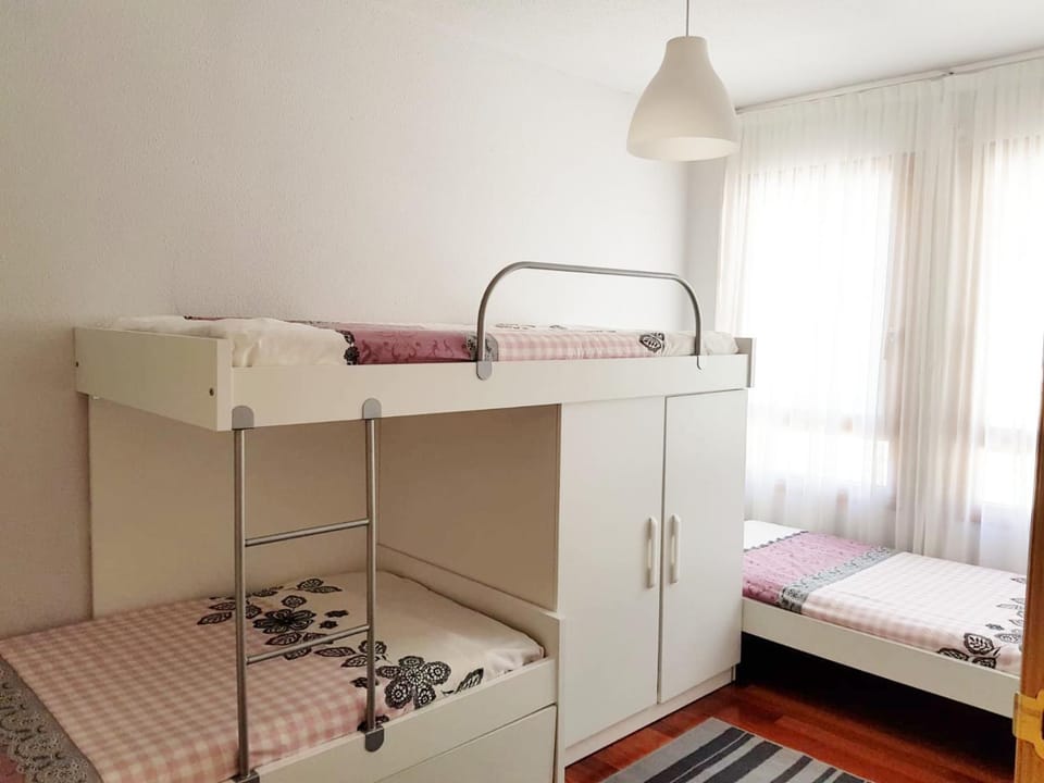 bunk bed