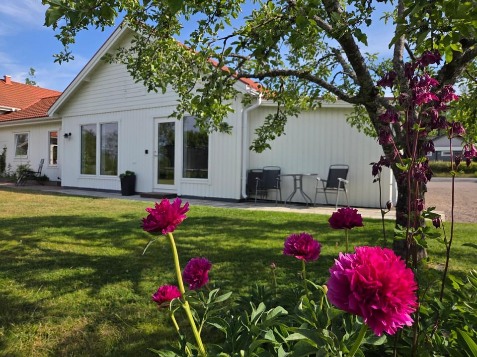 Stilren och nybyggd lägenhet nära E4 R84 Hudiksvall Apartment in Sweden