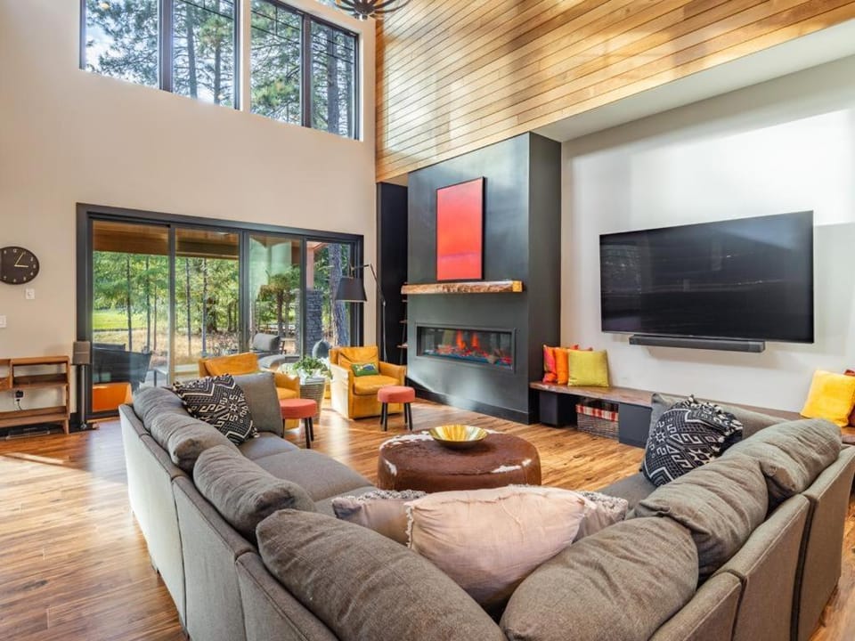 Luxury Golf View & Suncadia Pool Access House in Kittitas County
