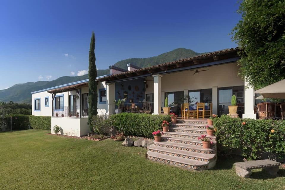 Property building, Spring, Day, Natural landscape, Garden, Garden view, Mountain view