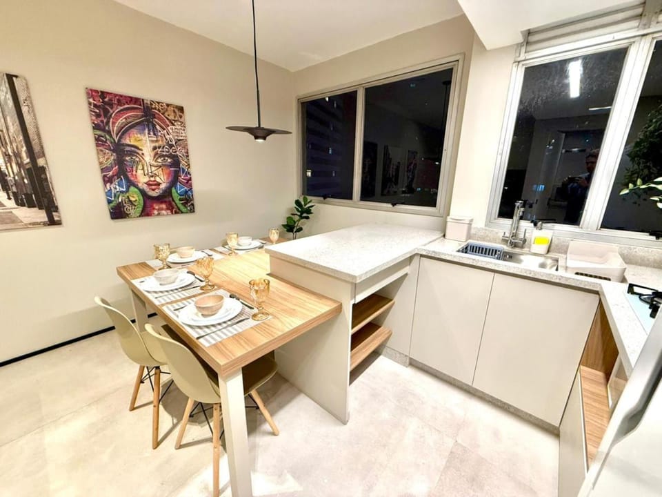 Apto completo para a família, Central, a 2 min a pé do Shopping Curitiba Apartment in Curitiba