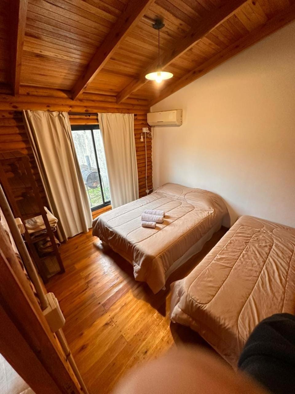 Bed, air conditioner