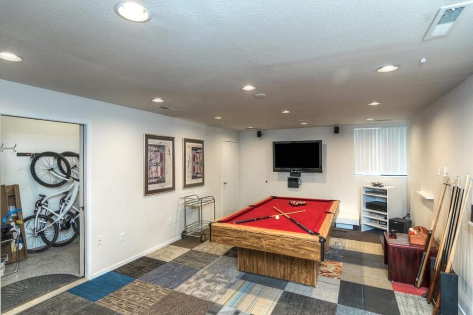 Mountain 4 with Hot Tub House in Sunriver