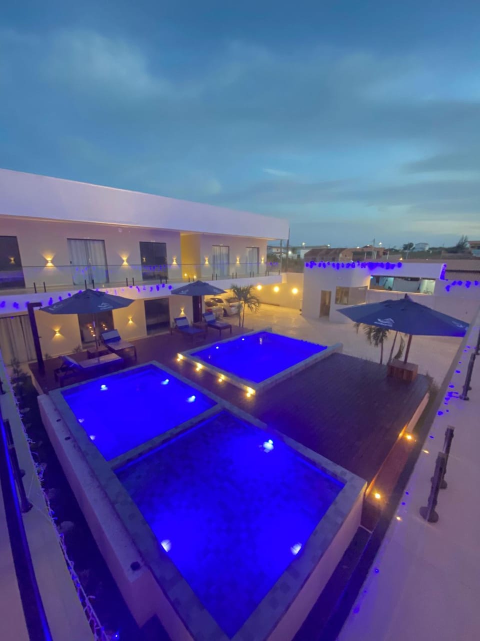 Balcony/Terrace, Pool view, Swimming pool, sunbed