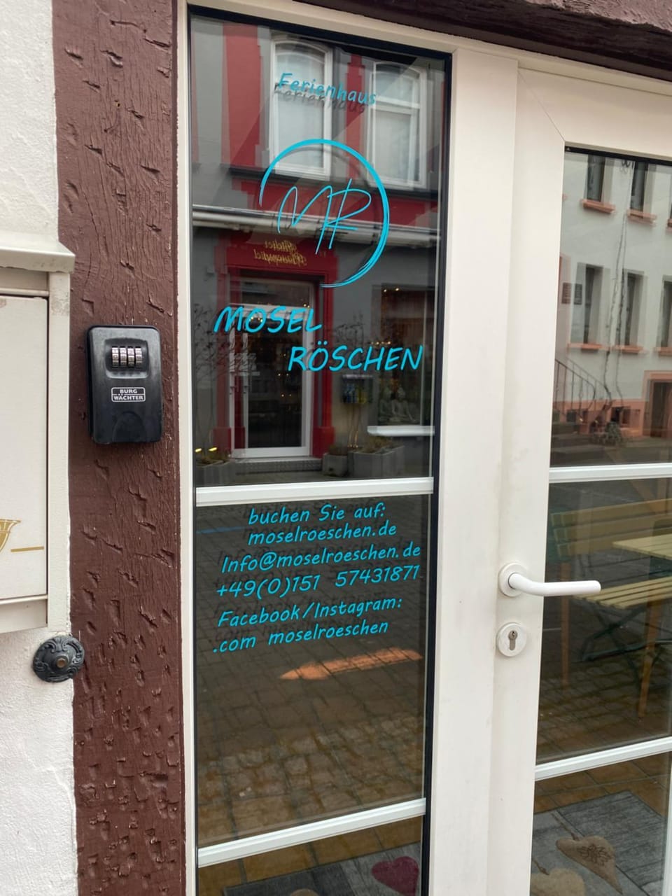 Facade/entrance, Property logo or sign, Logo/Certificate/Sign