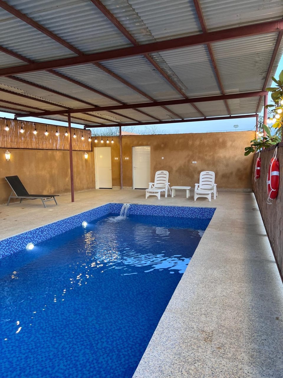 Swimming pool