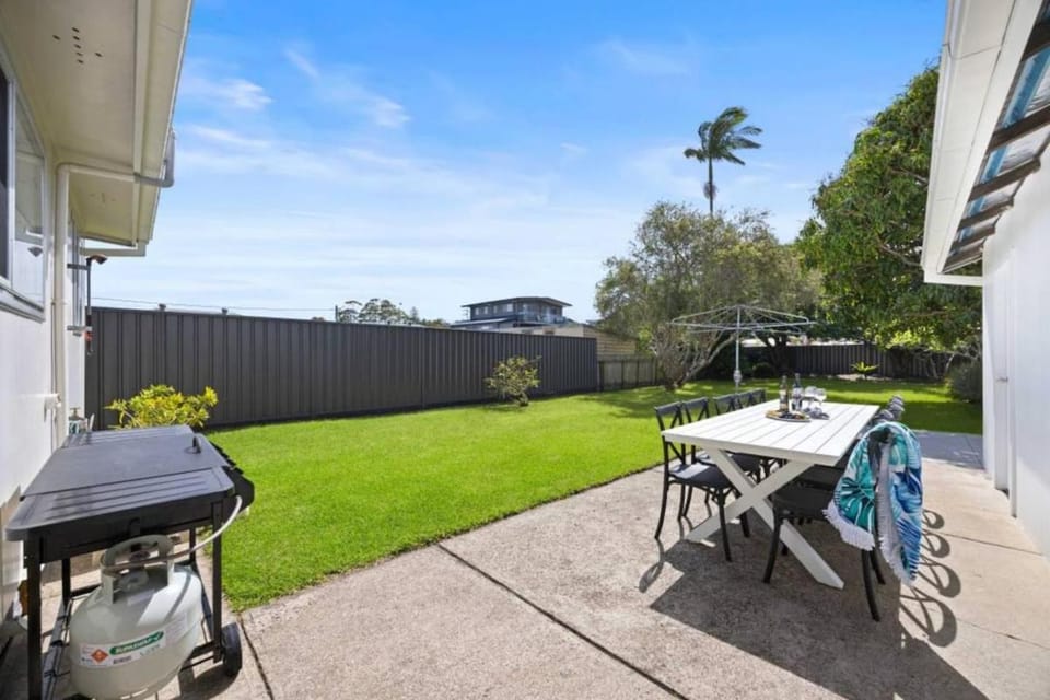 Patio, BBQ facilities, Seating area
