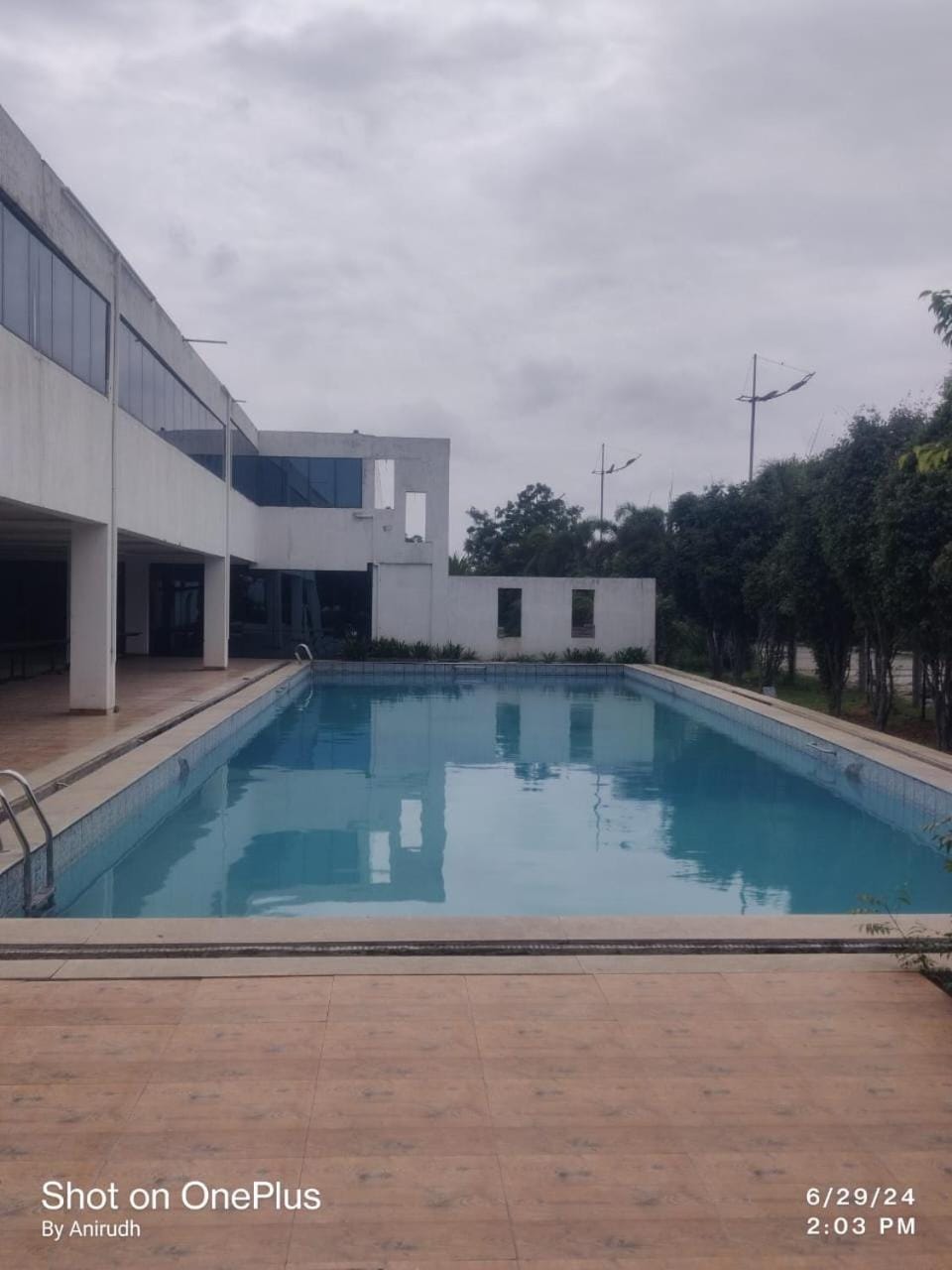 Swimming pool