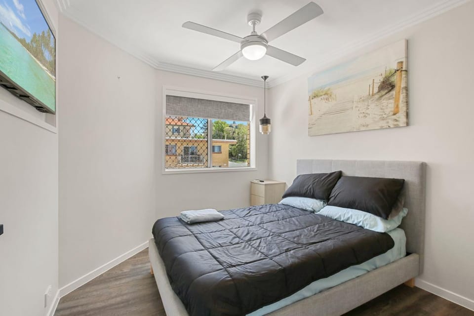 Trade Winds Unit 5, 52 Edmund St, Kings Beach Apartment in Kings Beach