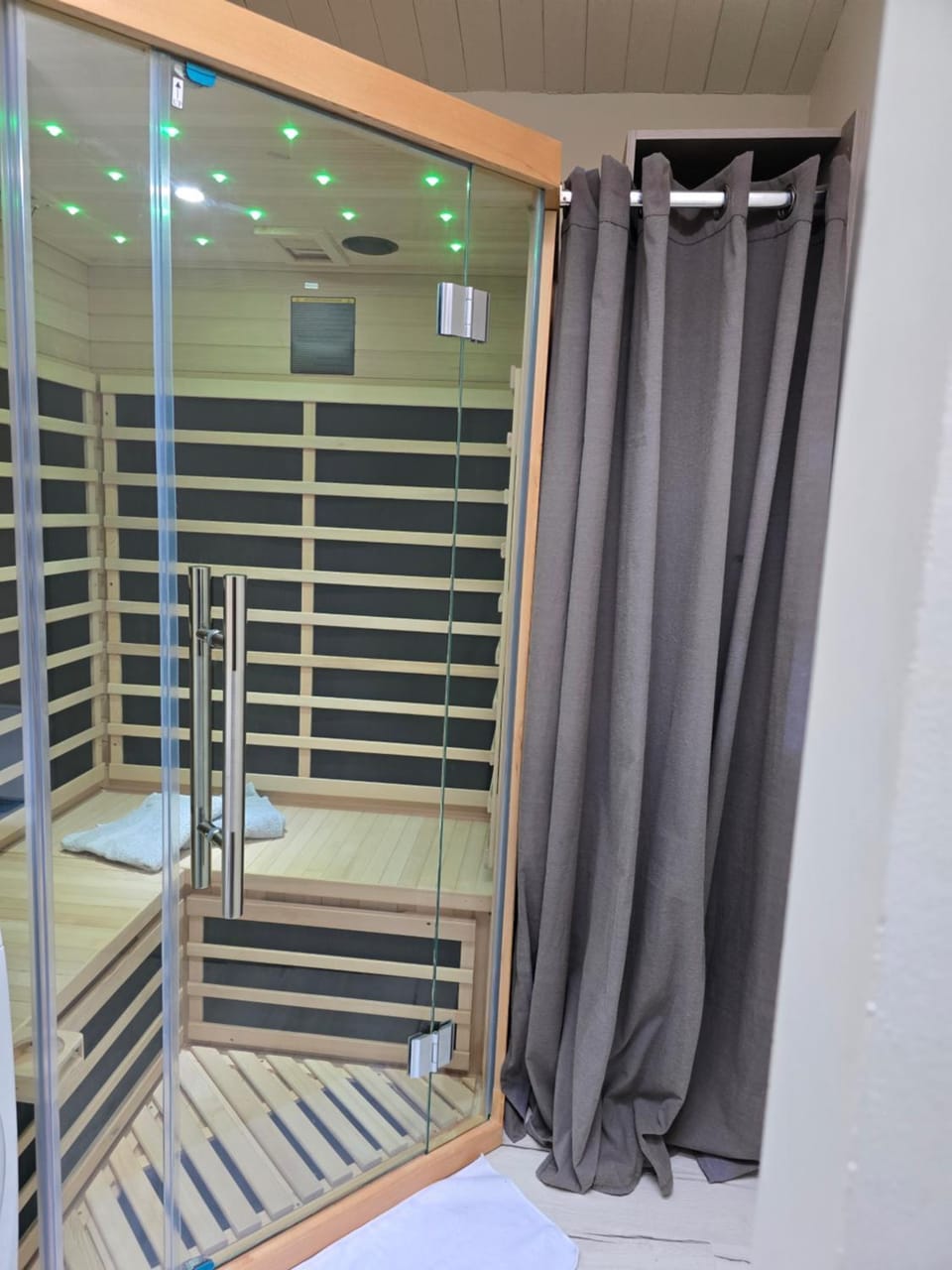 Sauna, Bathroom