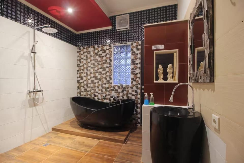 Bathroom, Bath