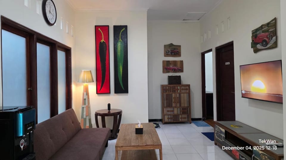 Communal lounge/ TV room, TV and multimedia