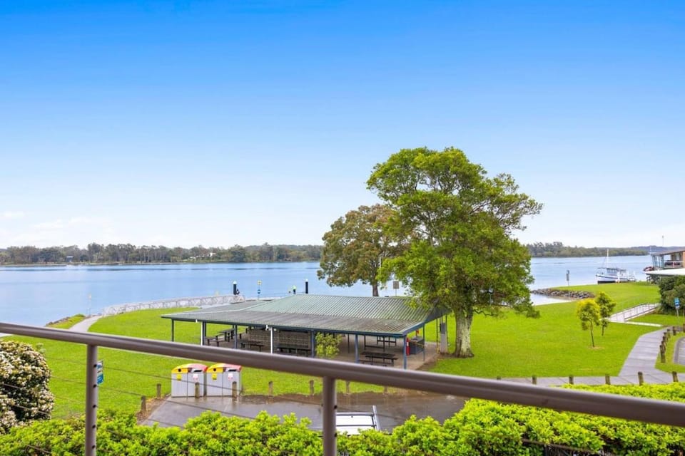 Nearby landmark, Natural landscape, River view, Sea view