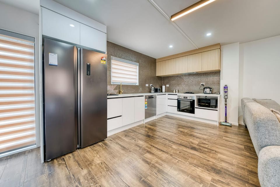 Kitchen or kitchenette, kitchen, kitchen