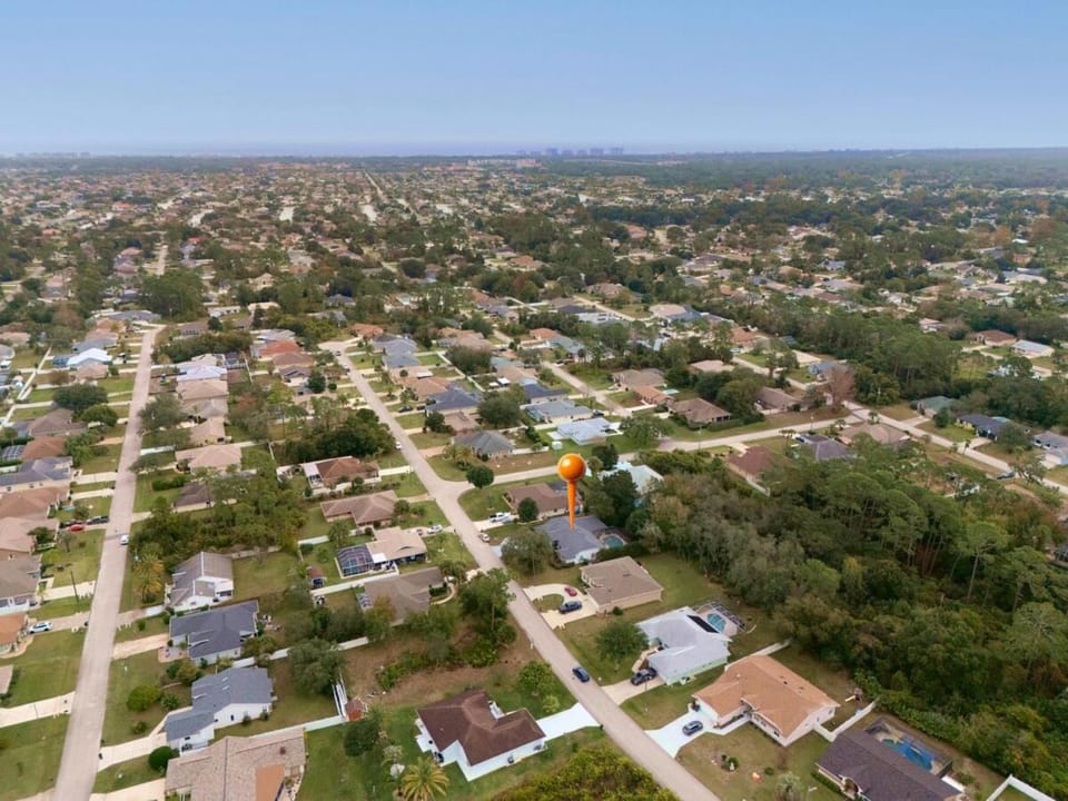 New Pool Home Family Escape - 8 Min Beach House in Palm Coast