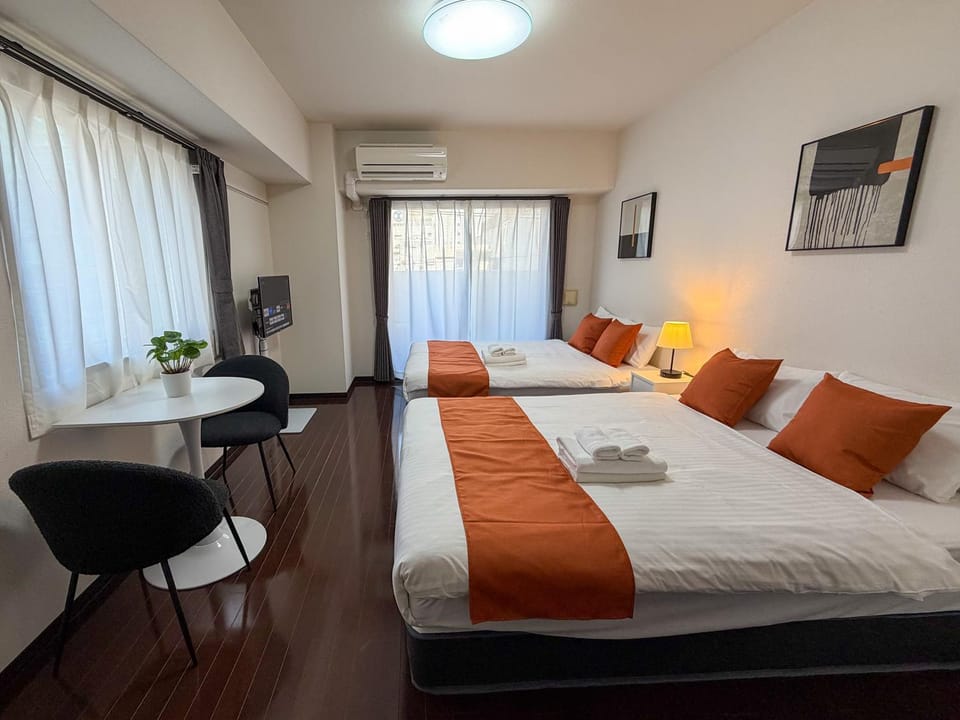 Bed, Photo of the whole room, Bedroom