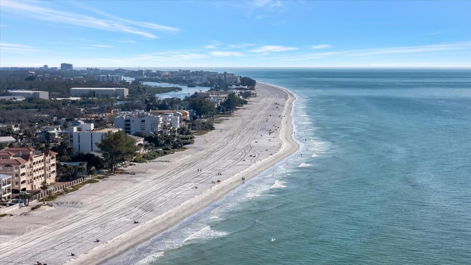 Waterway Vista Suite Pet Friendly Boat Dock Apartment in Indian Rocks Beach
