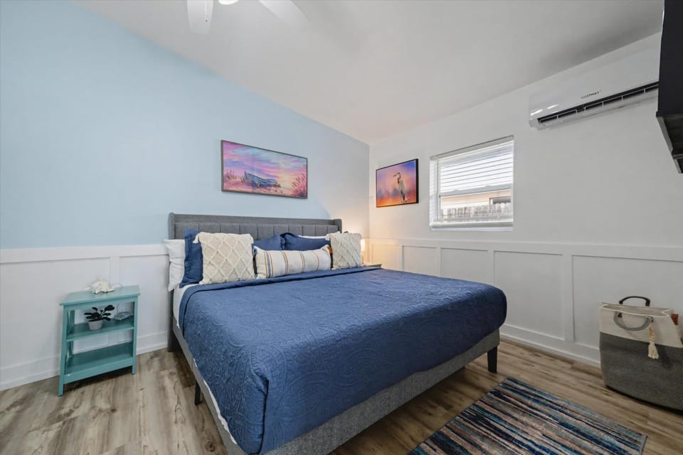 Waterway Vista Suite Pet Friendly Boat Dock Apartment in Indian Rocks Beach