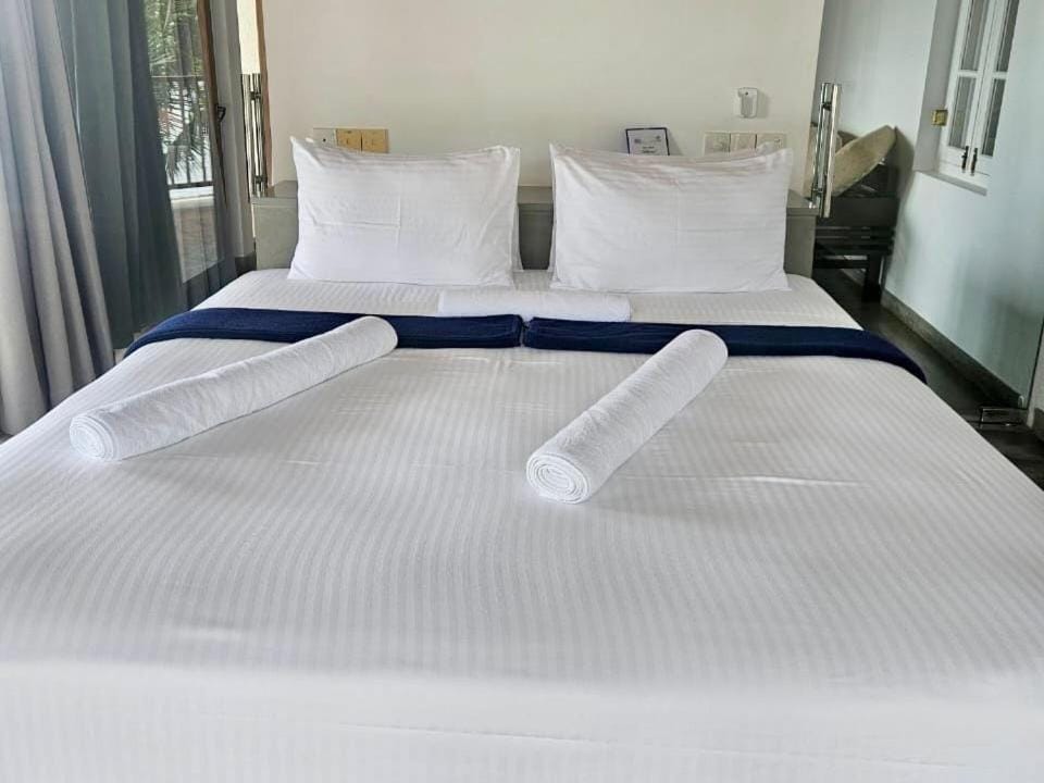 LIV - Unawatuna Beachfront Studio Apartment in Southern Province