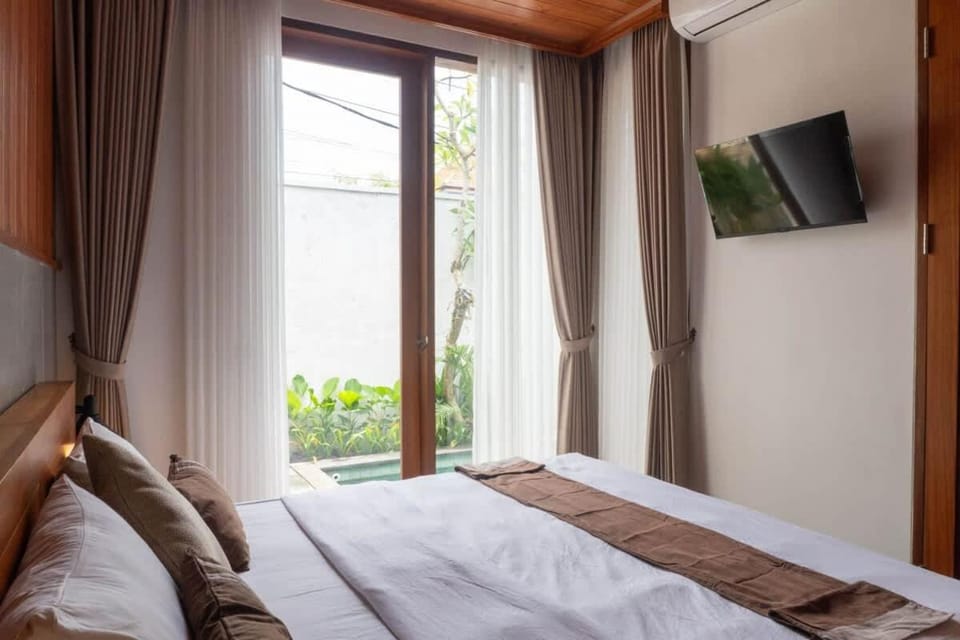 Tropical & Stylish 2BR Villa with Private Pool Villa in Bali