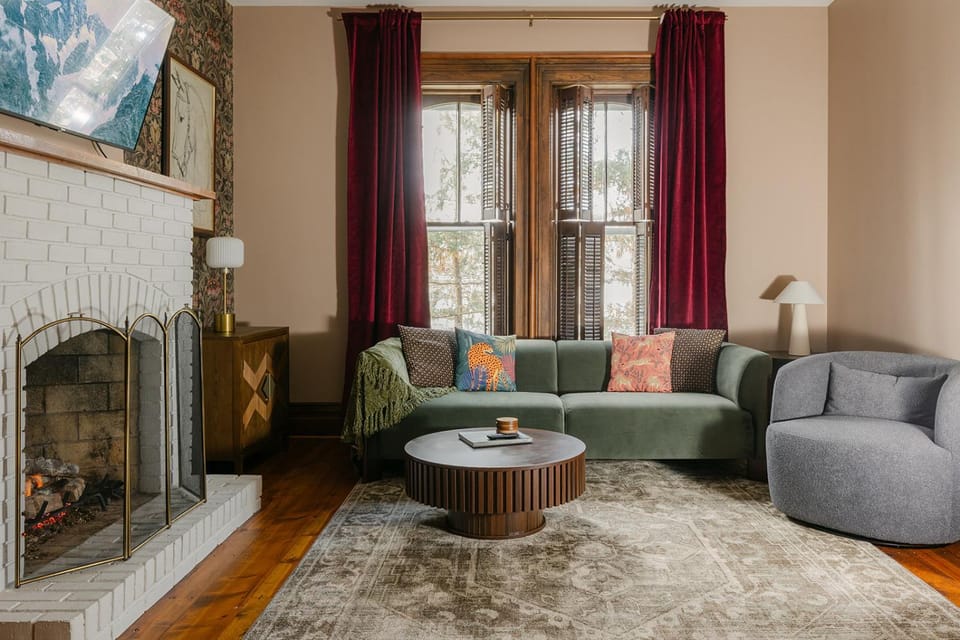 Living room, Seating area