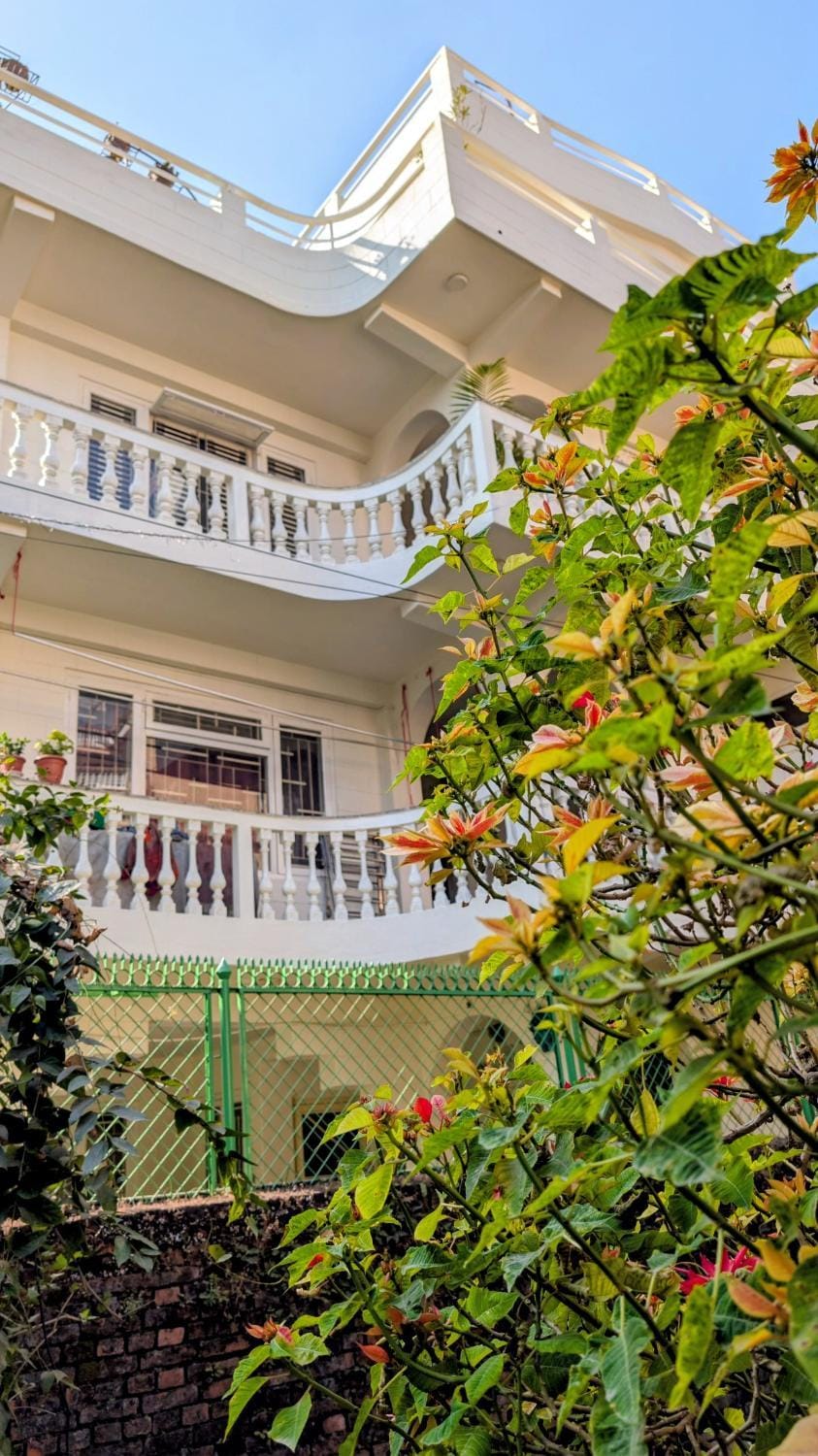 Property building, Day, Garden, View (from property/room), Balcony/Terrace