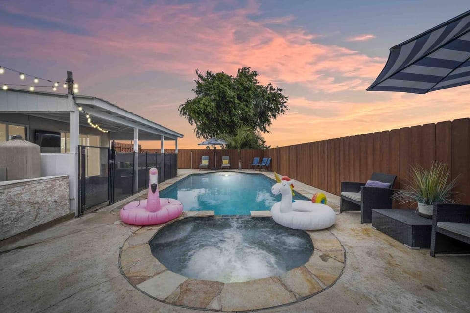Hot Tub