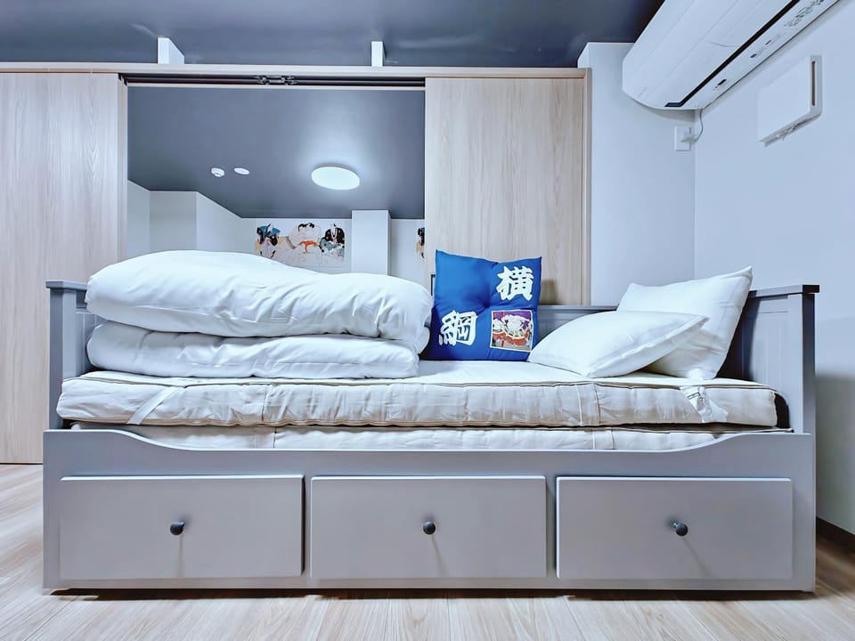 Bed, bunk bed, air conditioner