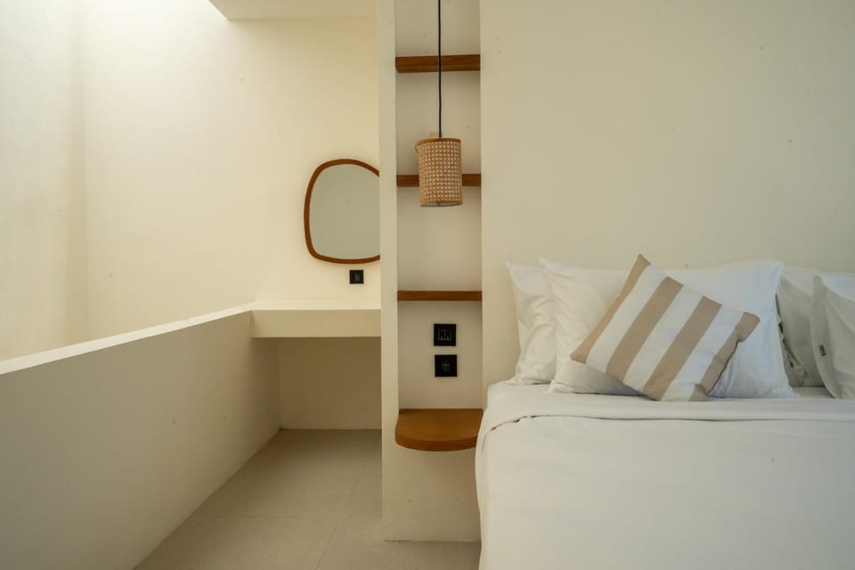Property building, Guests