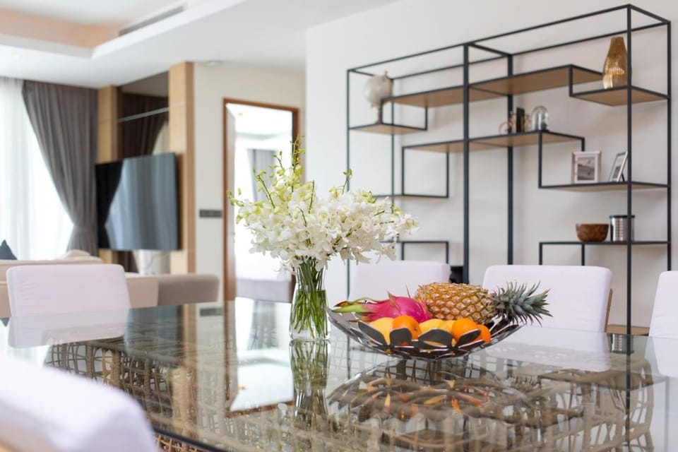 Beachfront residence - just a step from the beach Apartment in Choeng Thale
