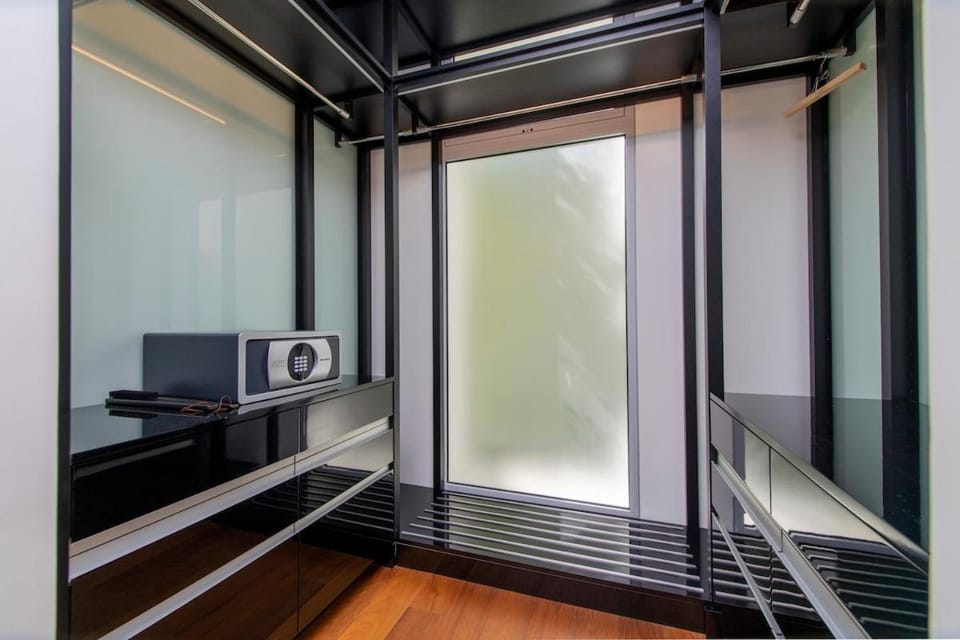 Beachfront residence - just a step from the beach Apartment in Choeng Thale
