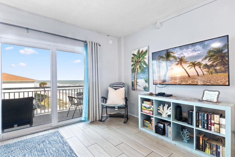TV and multimedia, View (from property/room), Balcony/Terrace, Living room, Seating area, Sea view