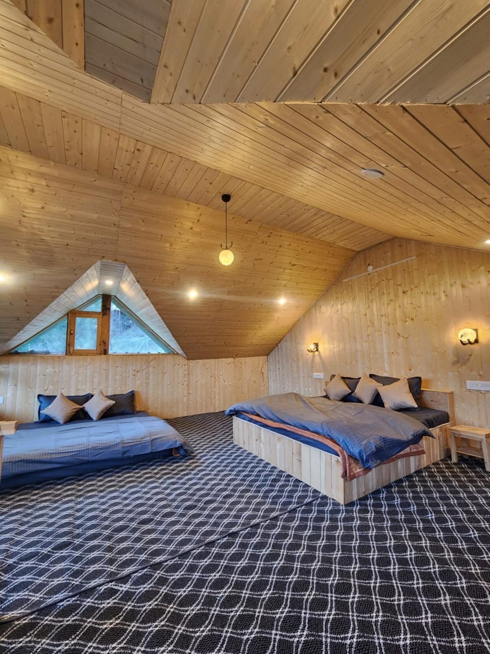 Bed, Photo of the whole room, Bedroom