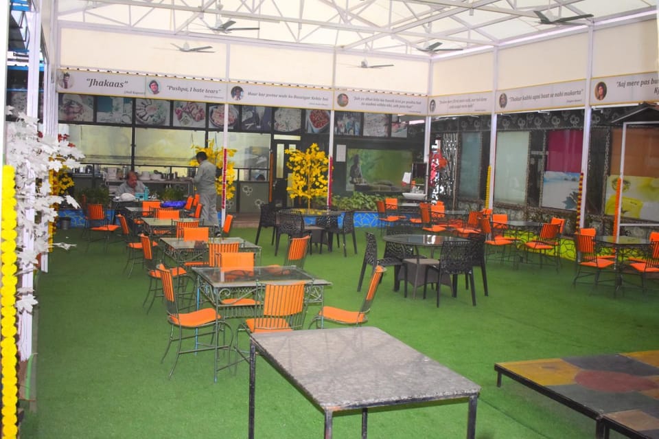 Restaurant/places to eat