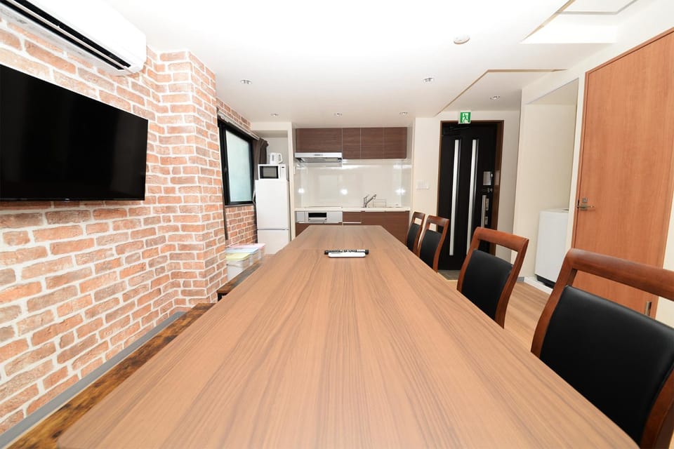 NY House 2新宿三階建て3室2シャワー2トイレ Villa in Shinjuku