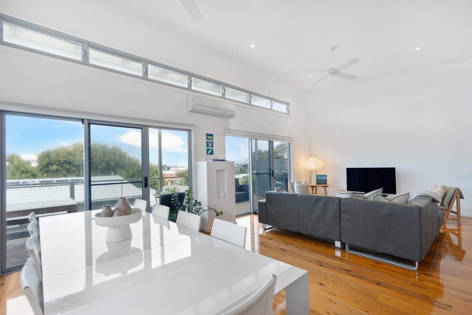 65 McLeod Rd Middleton Pet Friendly Wi-Fi - No Linen Included House in Middleton