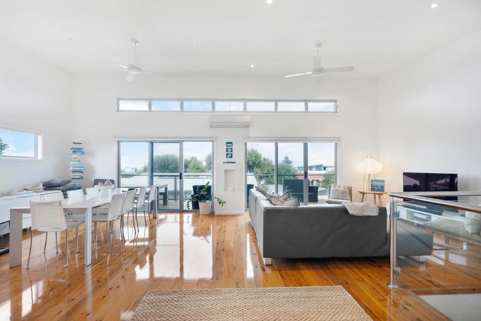 65 McLeod Rd Middleton Pet Friendly Wi-Fi - No Linen Included House in Middleton