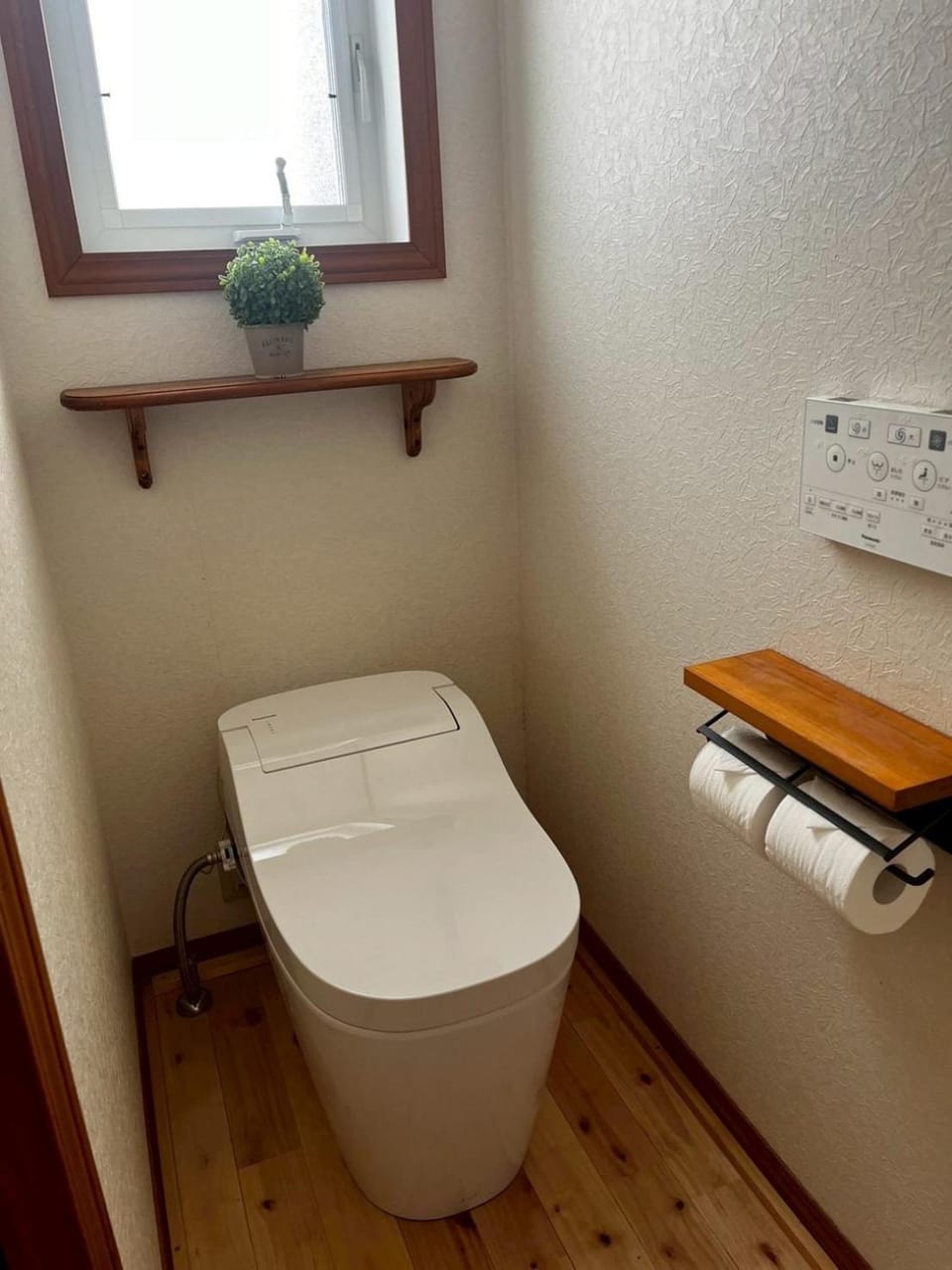 Chalet GOROU Bed and Breakfast in Nagano Prefecture
