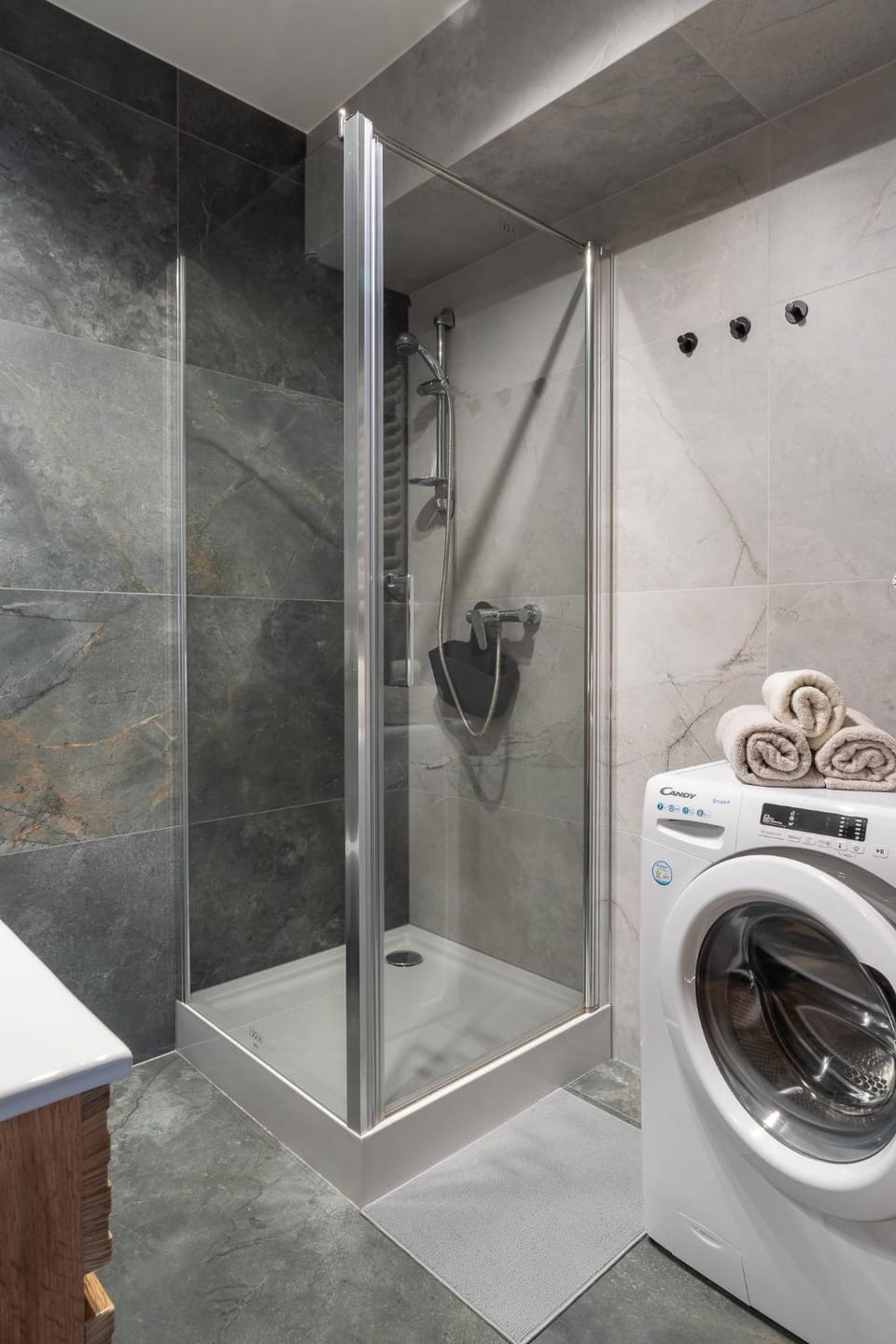 Shower, Bathroom, washing machine