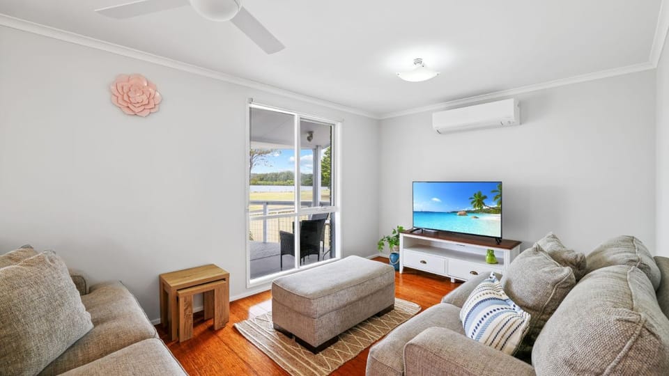 Riverside Retreat House in Culburra Beach
