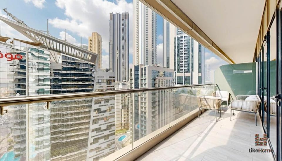 Chic 1BR RP Heights Prime Downtown Location Apartment in Dubai