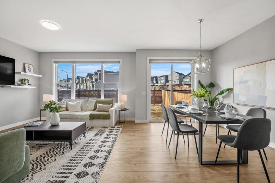 Herron Rise Luxury 4 Bedroom Main Floor House in Calgary