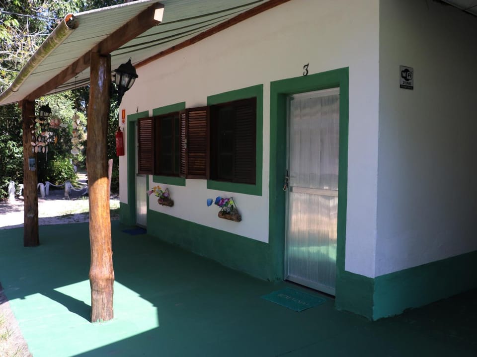 Nosso Chalé na Ilha Bed and Breakfast in State of São Paulo