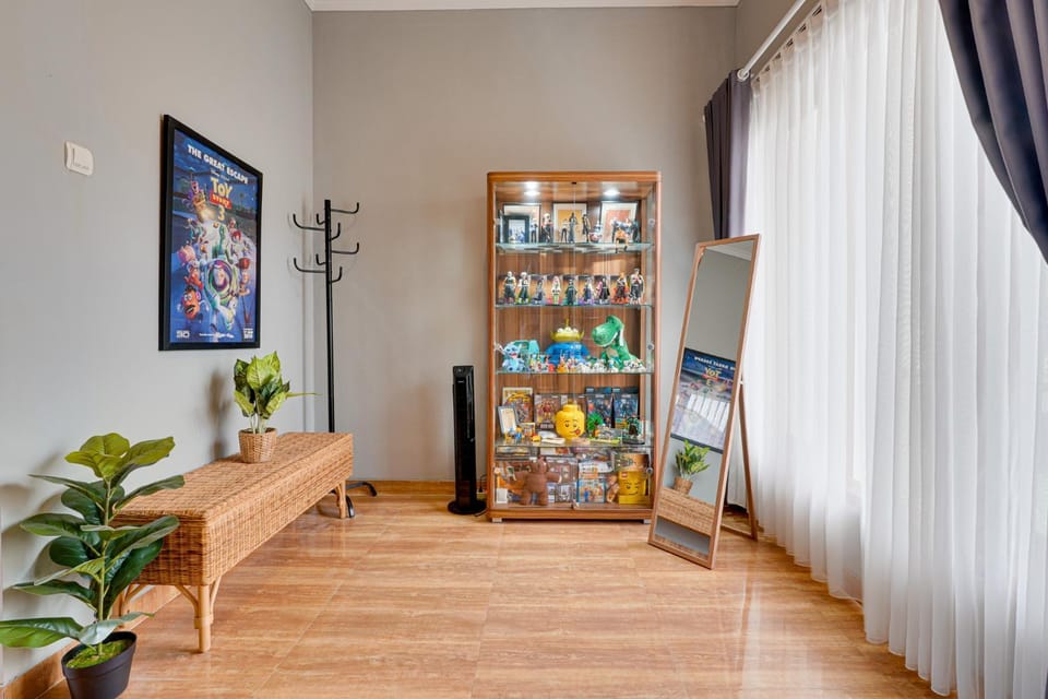 Living room, Decorative detail