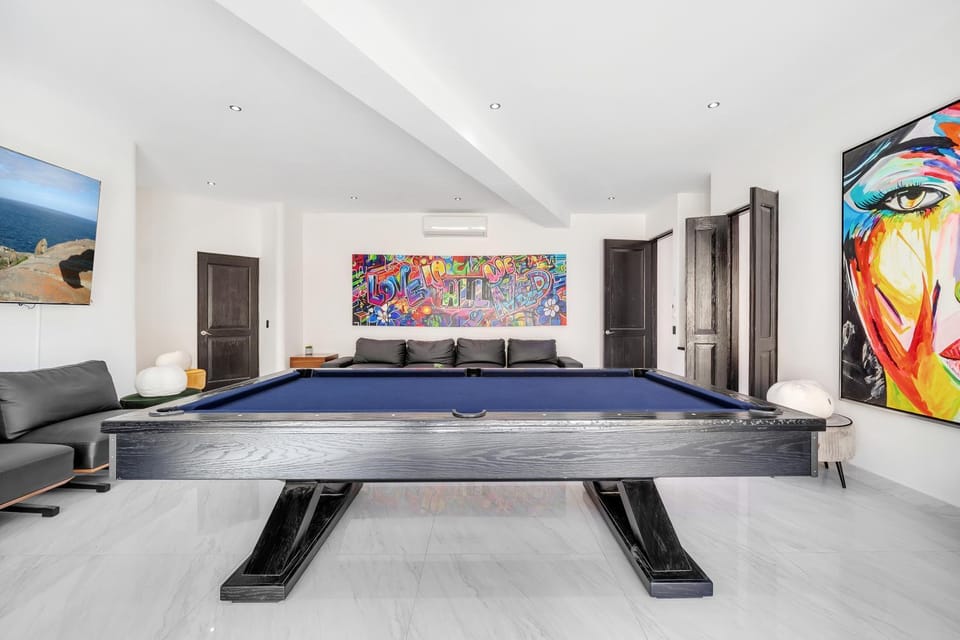 Billiard, Game Room, Seating area