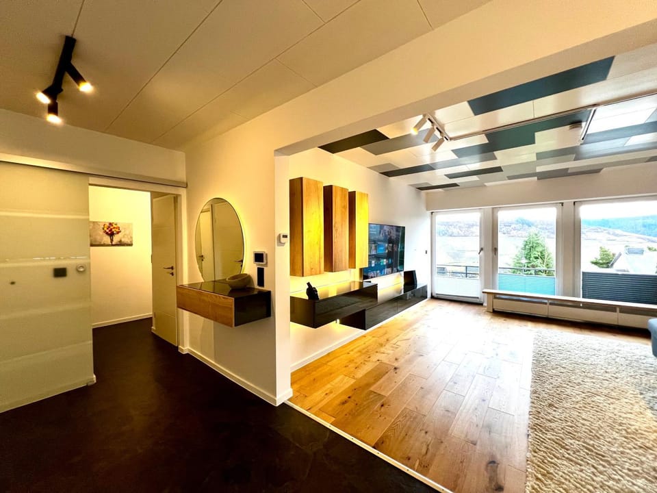 Communal lounge/ TV room, TV and multimedia, Living room, Seating area, Evening entertainment